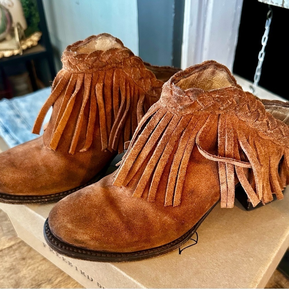 Freebird by Steven Lucy Suede Ankle Boots Tan Size 8 w/ Box - Picture 5 of 11
